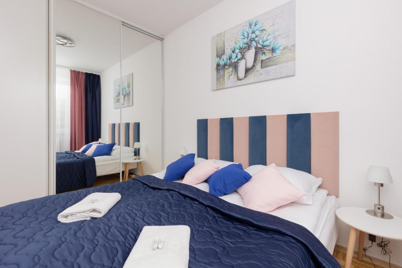 Family Apartment Bogatynska Bemowo By Noclegi Renters Warszawa Exteriör bild