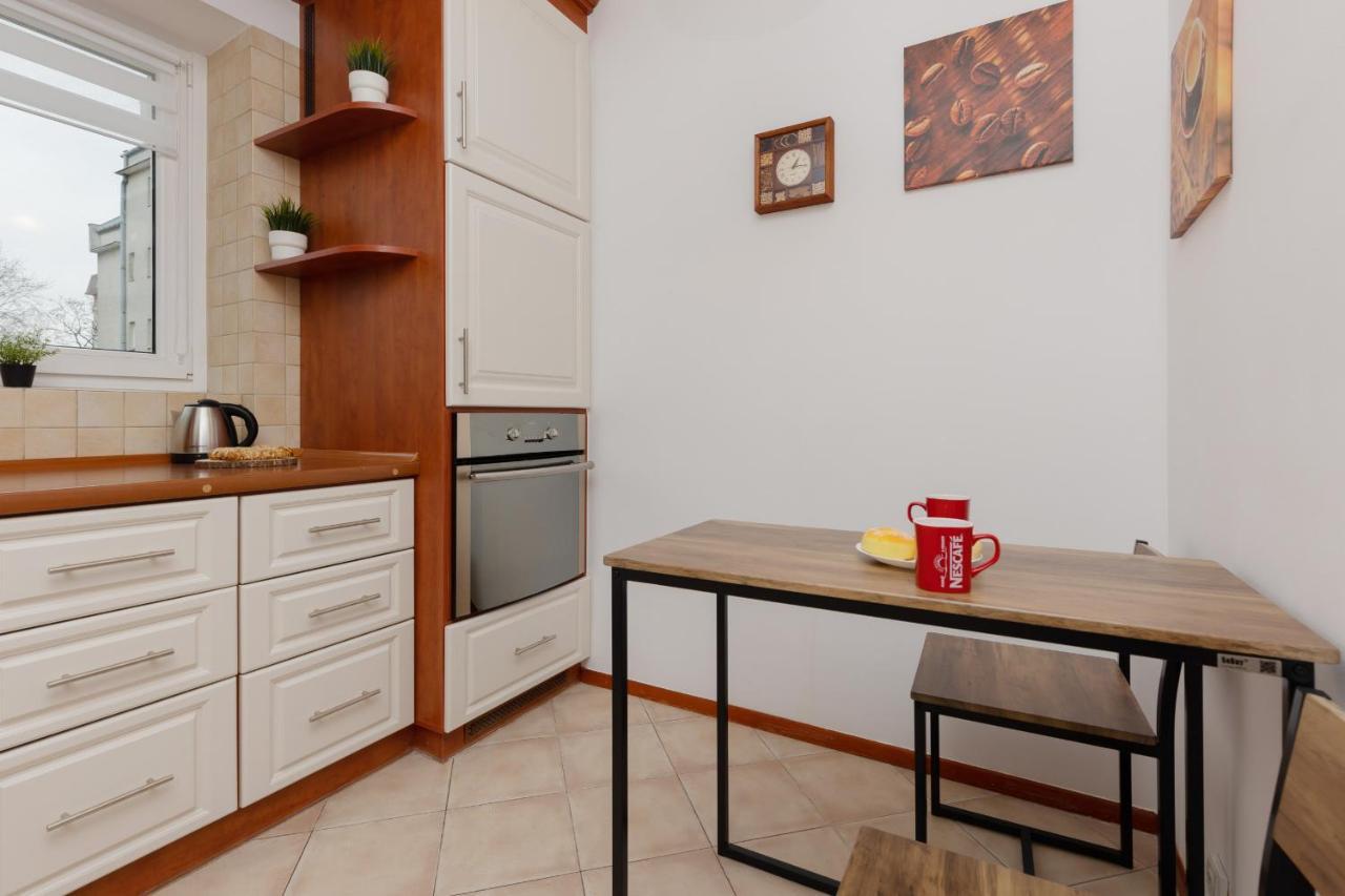 Family Apartment Bogatynska Bemowo By Noclegi Renters Warszawa Exteriör bild